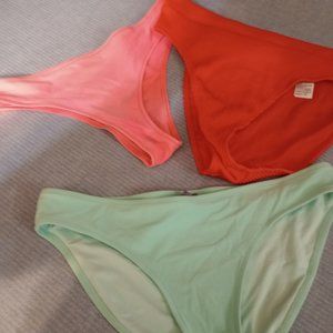 Bathing suits bottoms size 6 waist 28